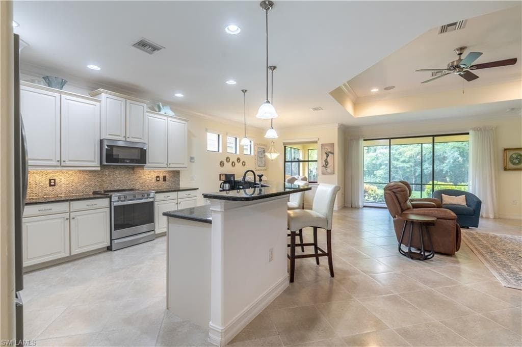 7807 Bucks Run DR NAPLES, FL 34120