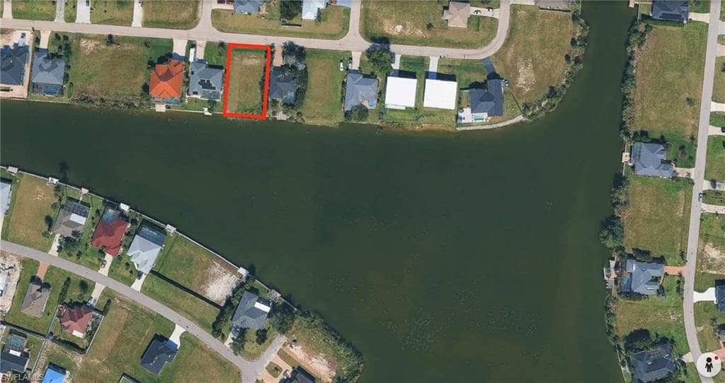 424 NE 9th ST CAPE CORAL, FL 33909