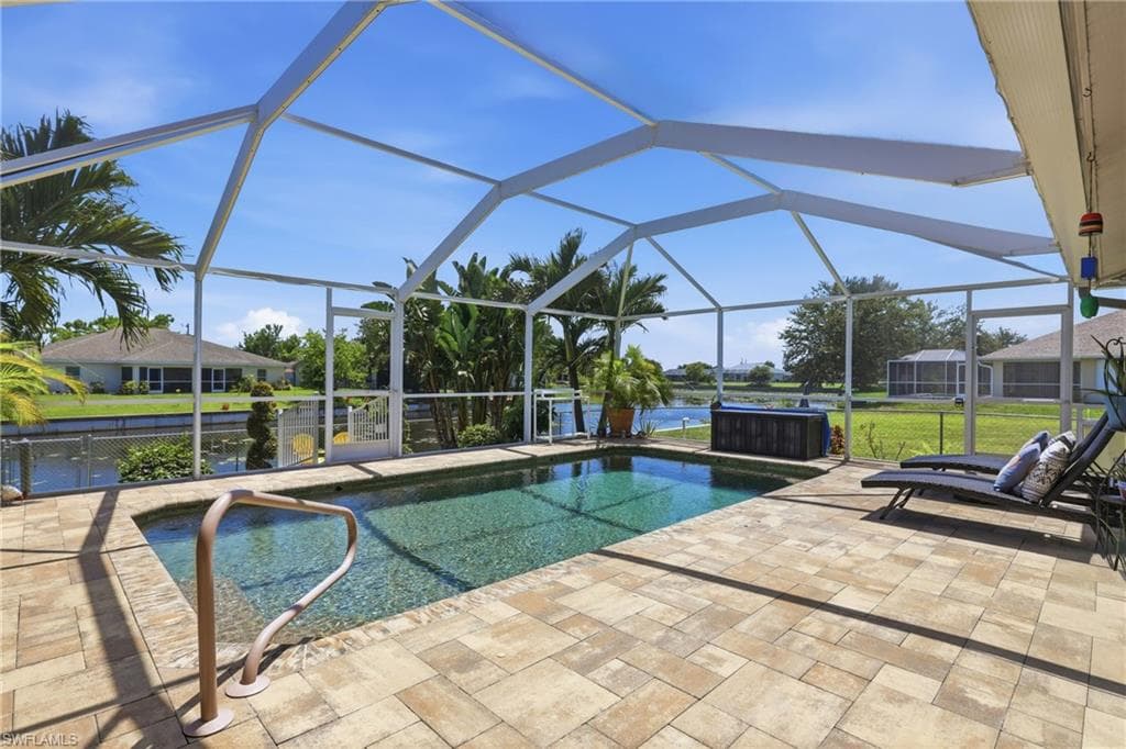 522 SE 4th ST CAPE CORAL, FL 33990