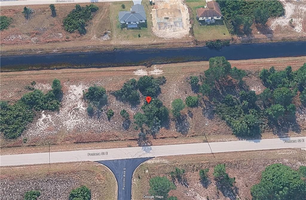 1122 Fontana ST E LEHIGH ACRES, FL 33974