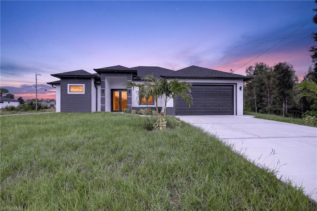 2701 28th ST SW LEHIGH ACRES, FL 33976