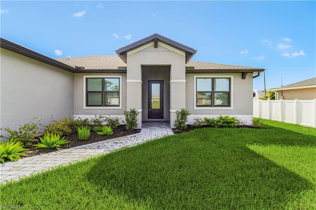 608 SE 27th ST CAPE CORAL, FL 33904