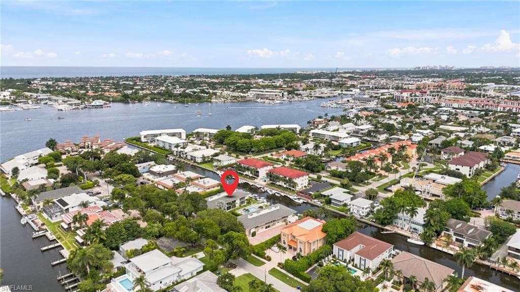 1417 Chesapeake AVE 106 NAPLES, FL 34102