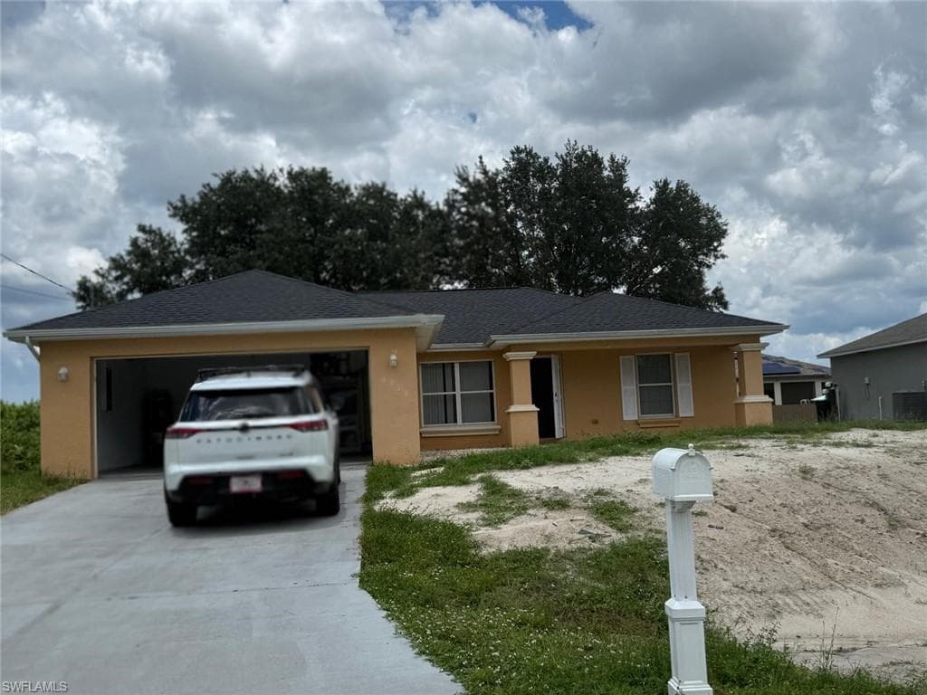 4218 20th ST SW LEHIGH ACRES, FL 33976