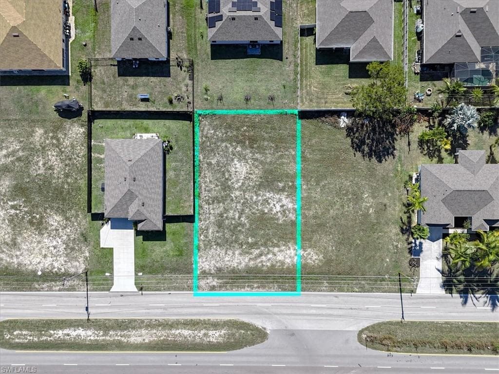 2002 Kismet PKWY W CAPE CORAL, FL 33993