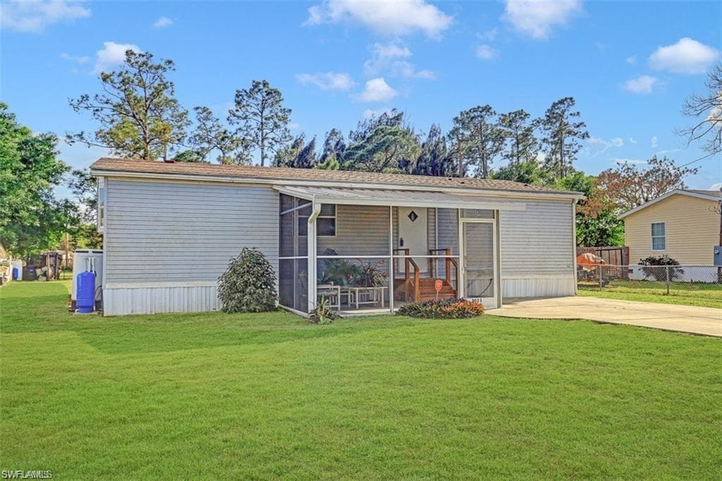 2023 Gish LN NORTH FORT MYERS, FL 33917