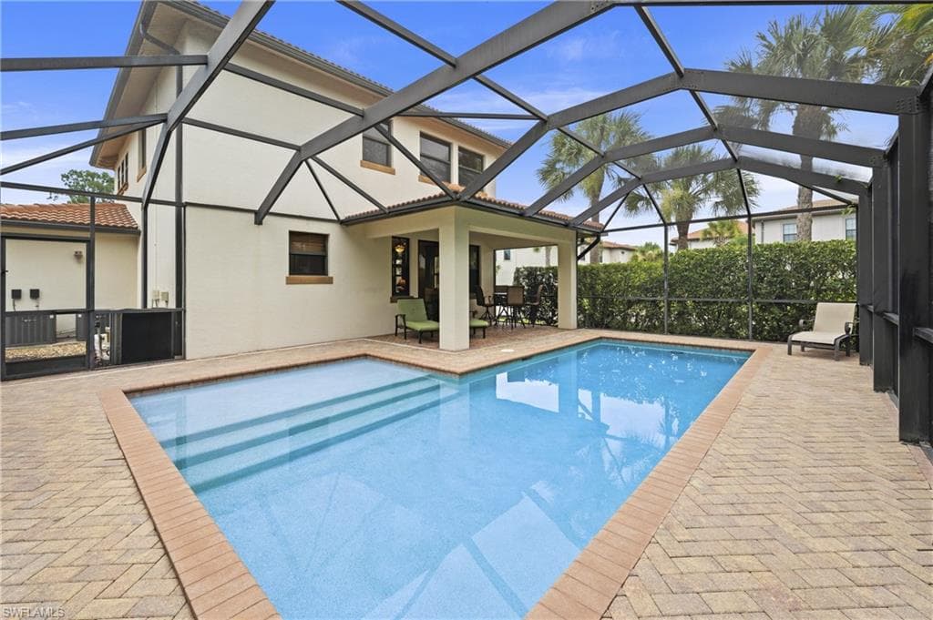 1224 Manado DR NAPLES, FL 34113