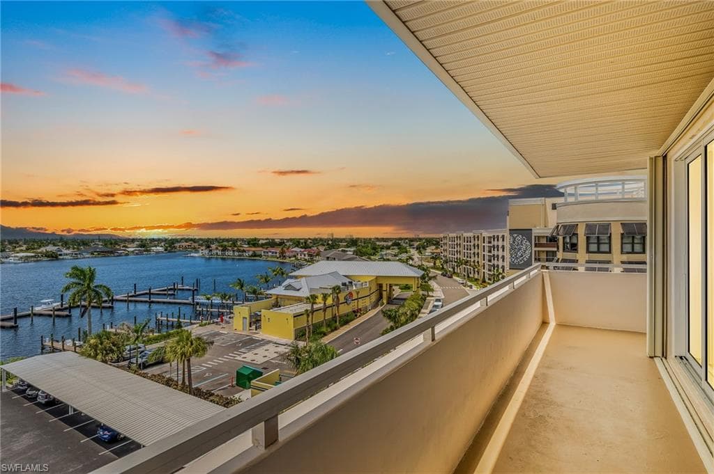 4807 Sunset CT 501 CAPE CORAL, FL 33904