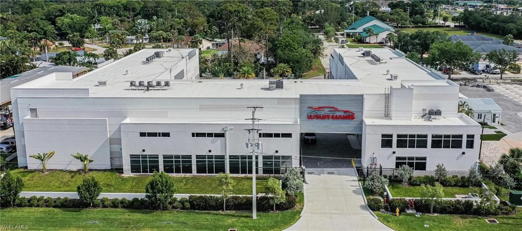 3101 Terrace AVE 324 NAPLES, FL 34104