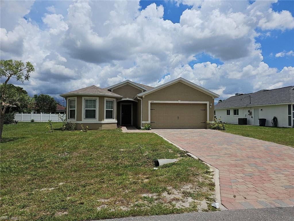1109 SE 5th TER CAPE CORAL, FL 33990