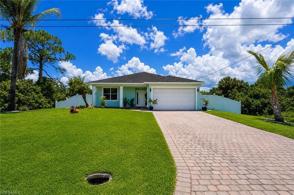 470 Redwing ST LEHIGH ACRES, FL 33974
