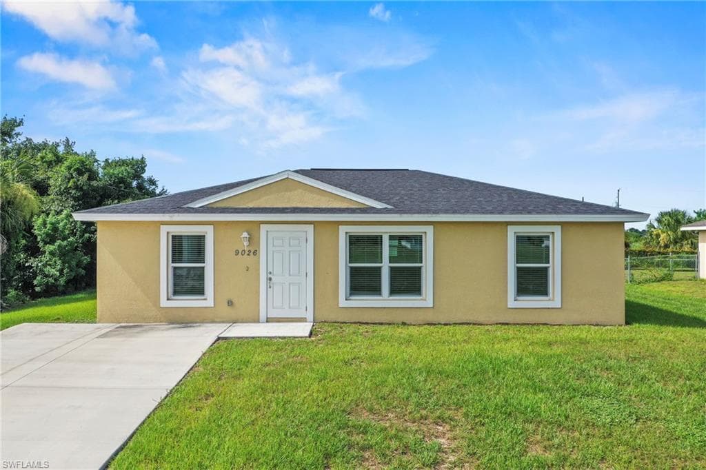 9026 Maywood CIR LABELLE, FL 33935