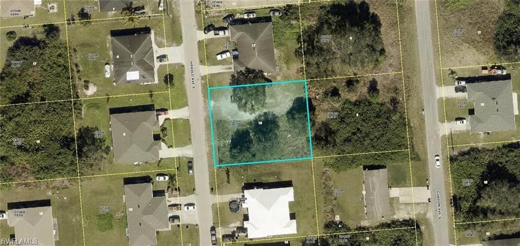 333/335 Harold AVE S LEHIGH ACRES, FL 33973