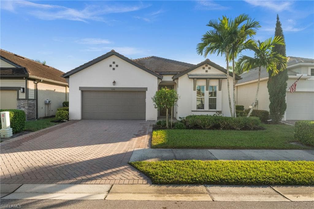 3292 Pilot CIR NAPLES, FL 34120