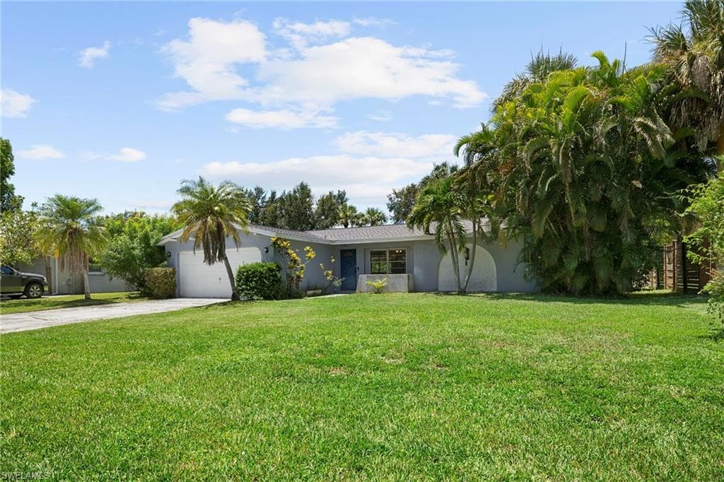 1583 Sunkist WAY FORT MYERS, FL 33905