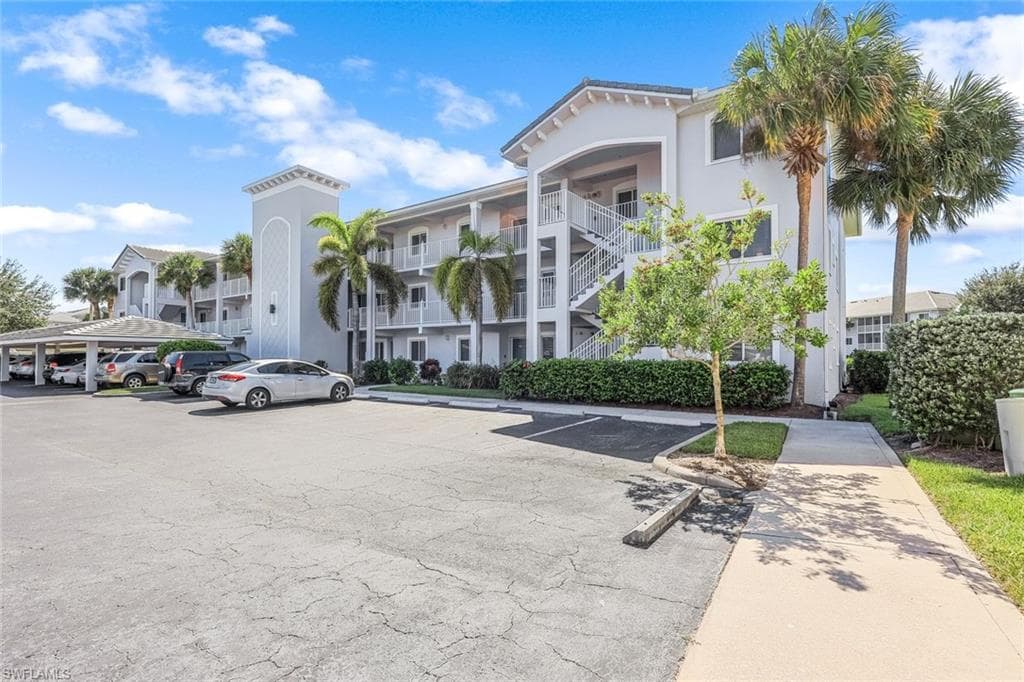 7822 Great Heron WAY 206 NAPLES, FL 34104