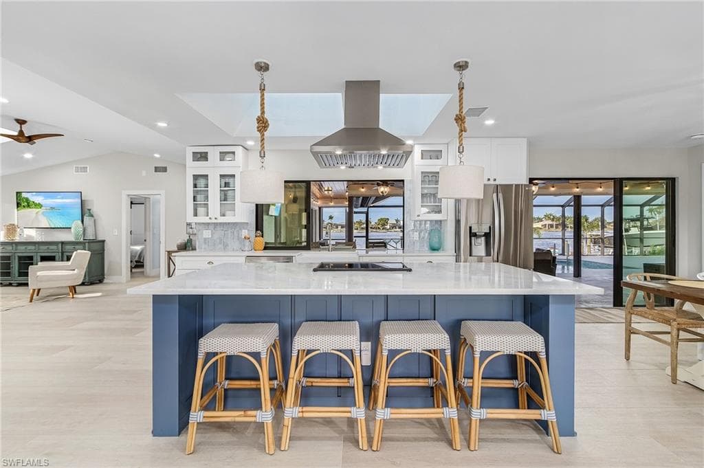 709 El Dorado PKWY W CAPE CORAL, FL 33914