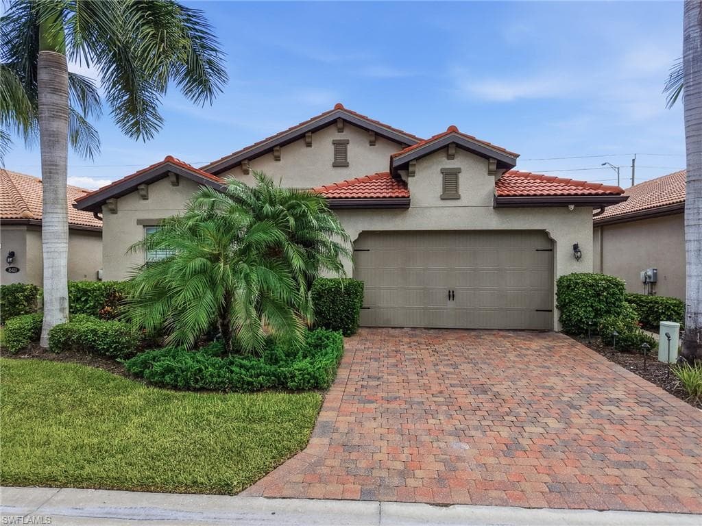 16423 Barclay CT NAPLES, FL 34110