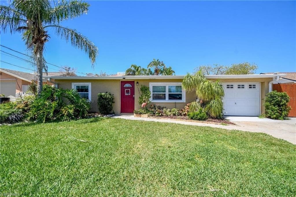 13923 BARNARD AVE HUDSON, FL 34667