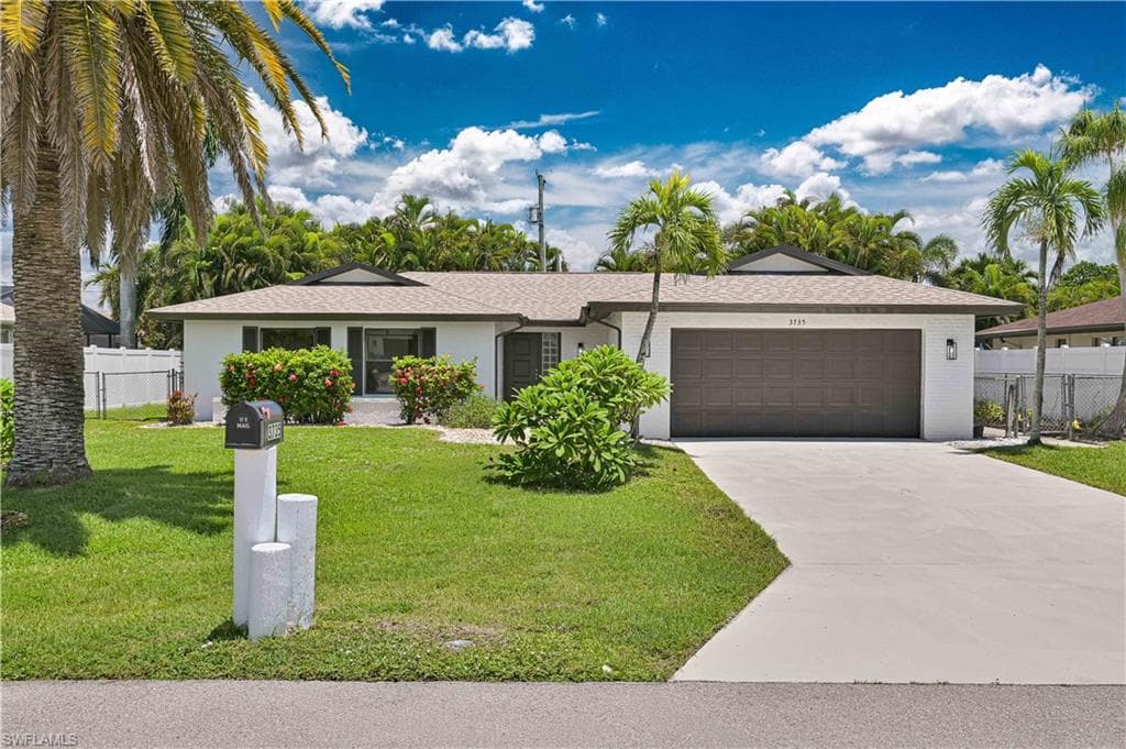 3735 SE 3rd PL CAPE CORAL, FL 33904
