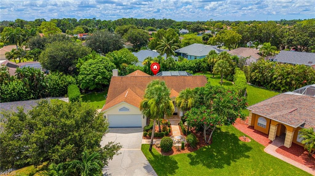 656 Coldstream CT NAPLES, FL 34104