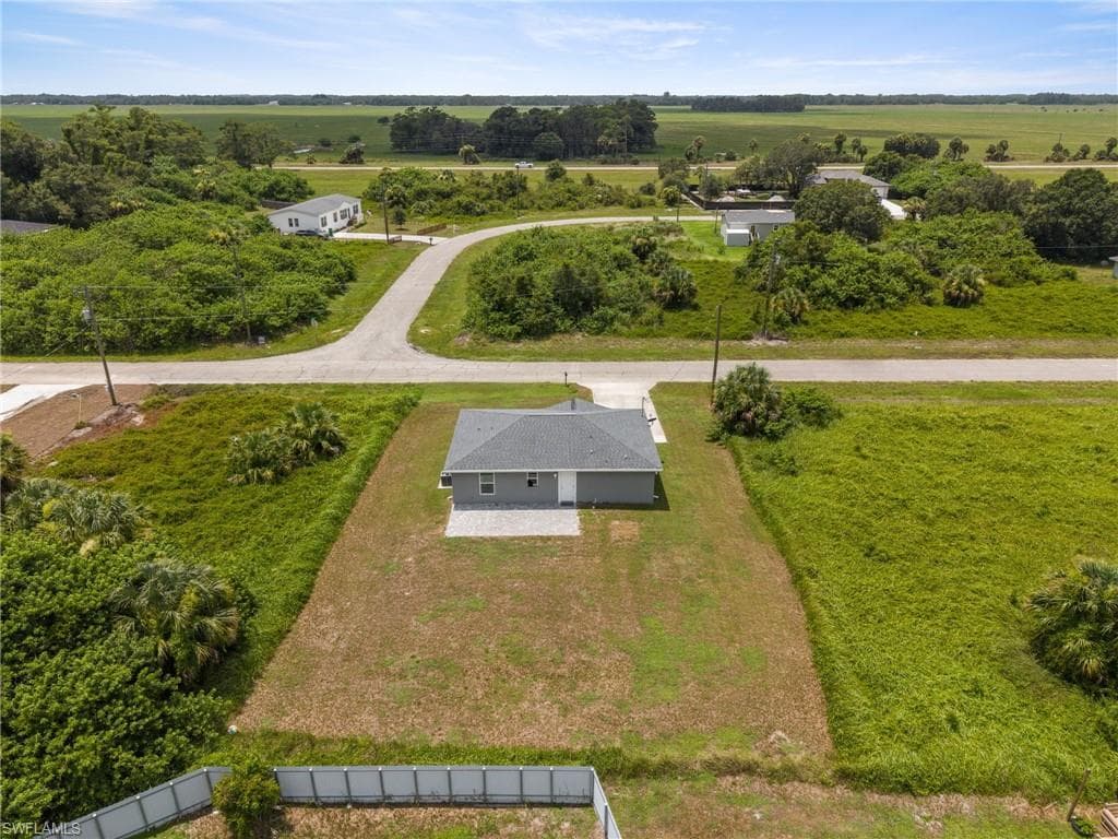 3061 Adcock DR LABELLE, FL 33935