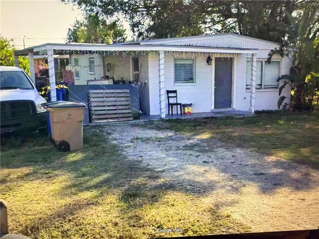 1002 Adams AVE LEHIGH ACRES, FL 33936