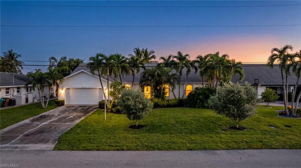 2015 SE 13th ST CAPE CORAL, FL 33990