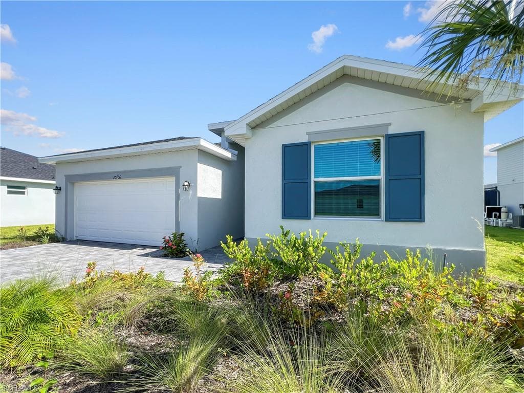 10706 Clementine PL NORTH FORT MYERS, FL 33917