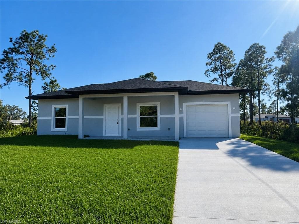 520 Parker AVE S LEHIGH ACRES, FL 33974