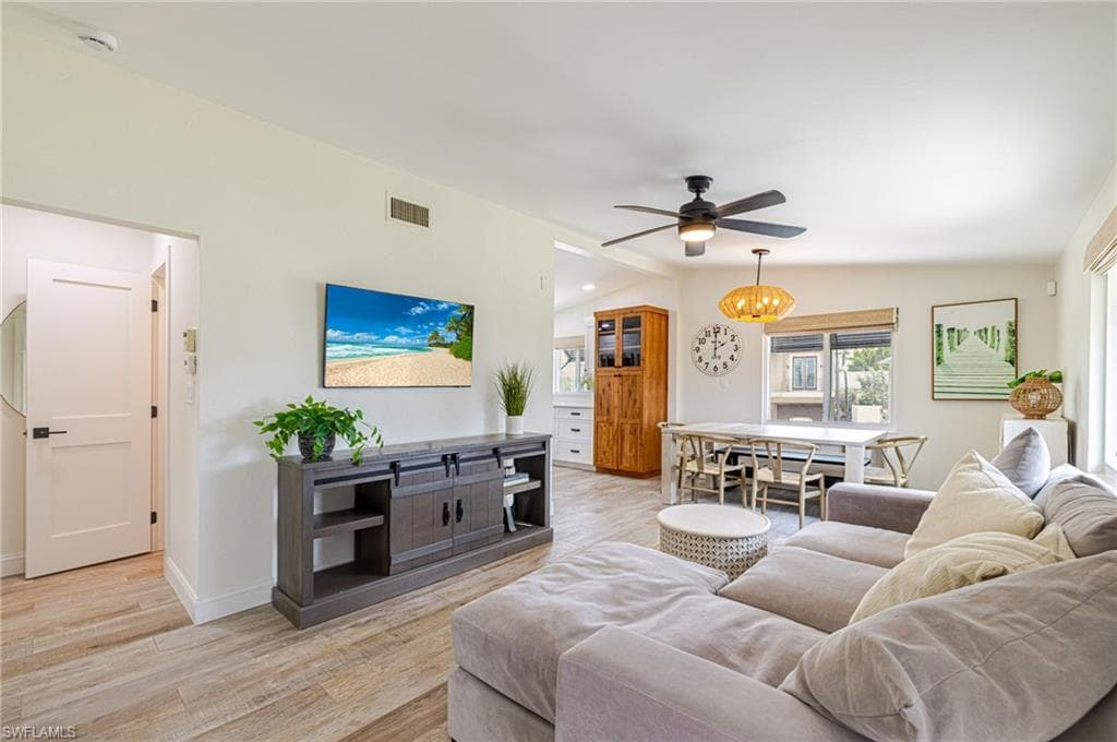 139 Coconut DR FORT MYERS BEACH, FL 33931