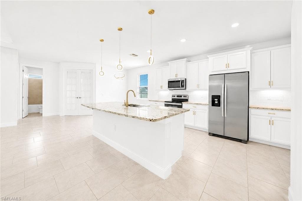 838 NW 2nd ST CAPE CORAL, FL 33993