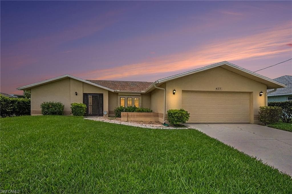 423 SW 12th ST CAPE CORAL, FL 33991