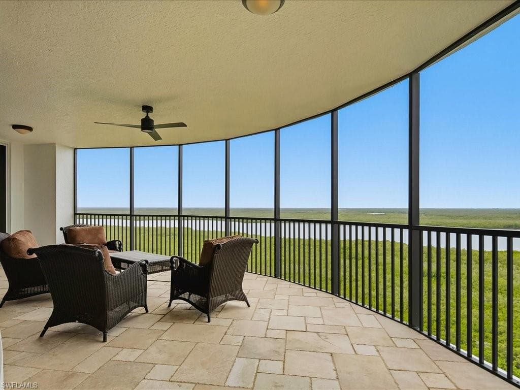 1050 Borghese LN 1004 NAPLES, FL 34114