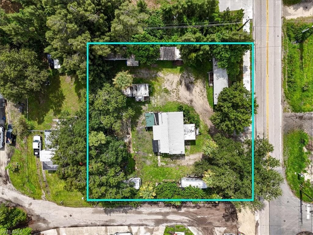 9890 Orange River BLVD FORT MYERS, FL 33905