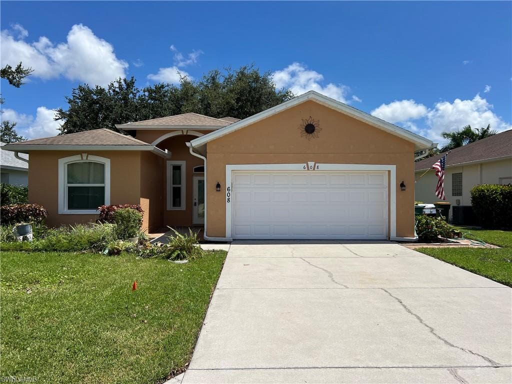 608 Crossfield CIR NAPLES, FL 34104