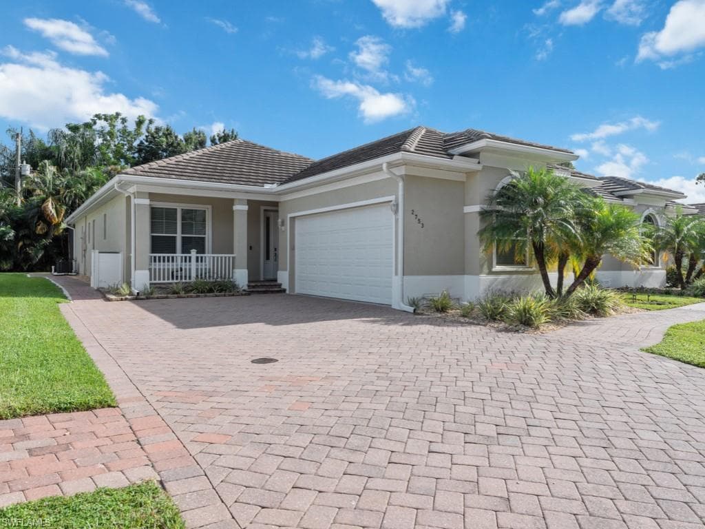 2753 Linda DR NAPLES, FL 34112