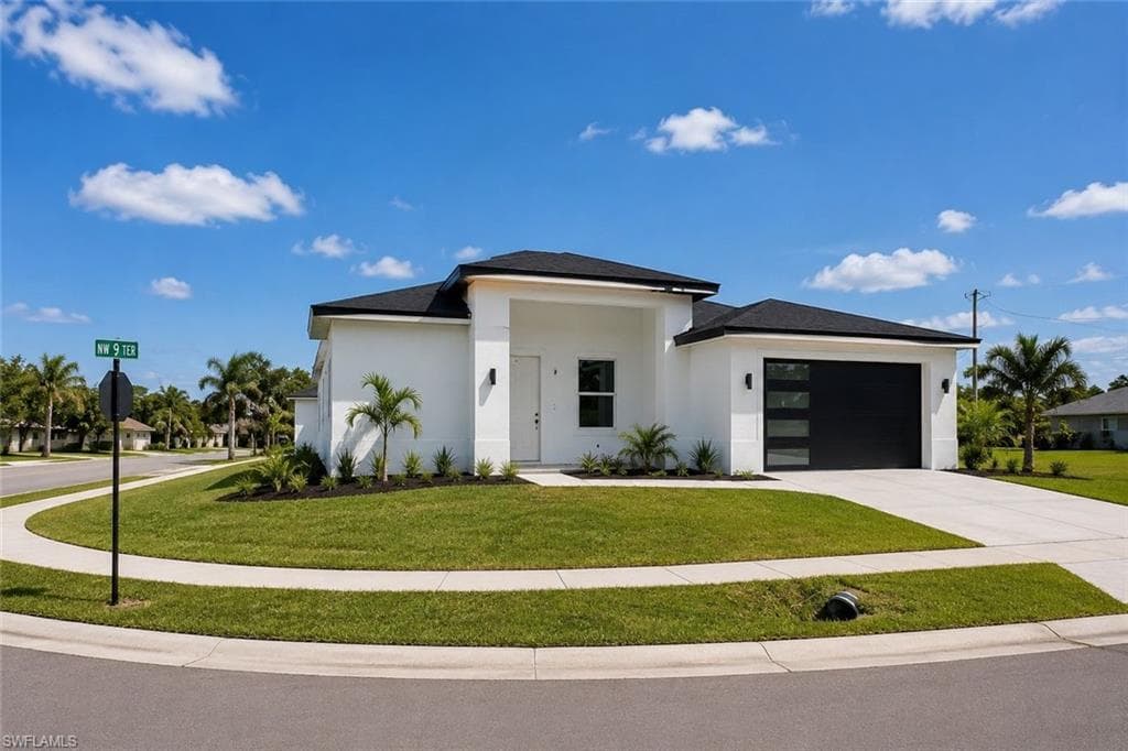 377 Kingston DR E FORT MYERS, FL 33905