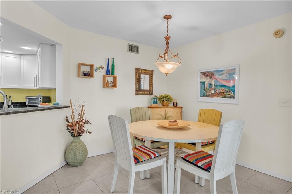 601 Beachwalk CIR 101 NAPLES, FL 34108