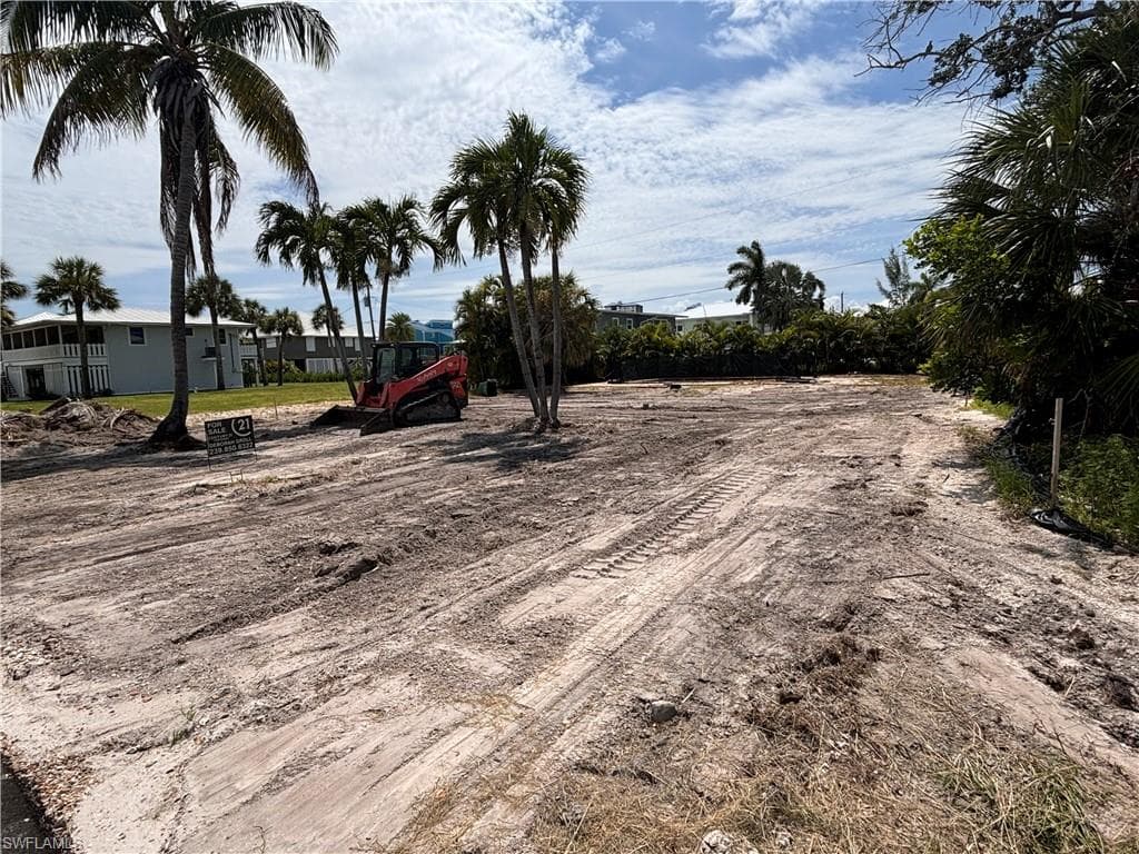 126 Mandalay RD FORT MYERS BEACH, FL 33931
