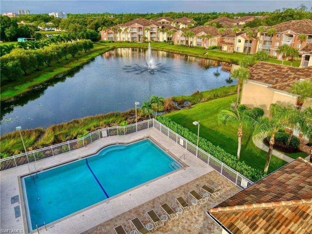 6481 Aragon WAY 305 FORT MYERS, FL 33966