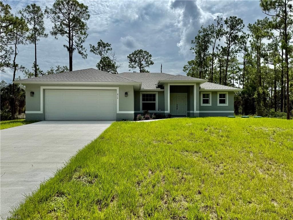 816 Michael AVE LEHIGH ACRES, FL 33936