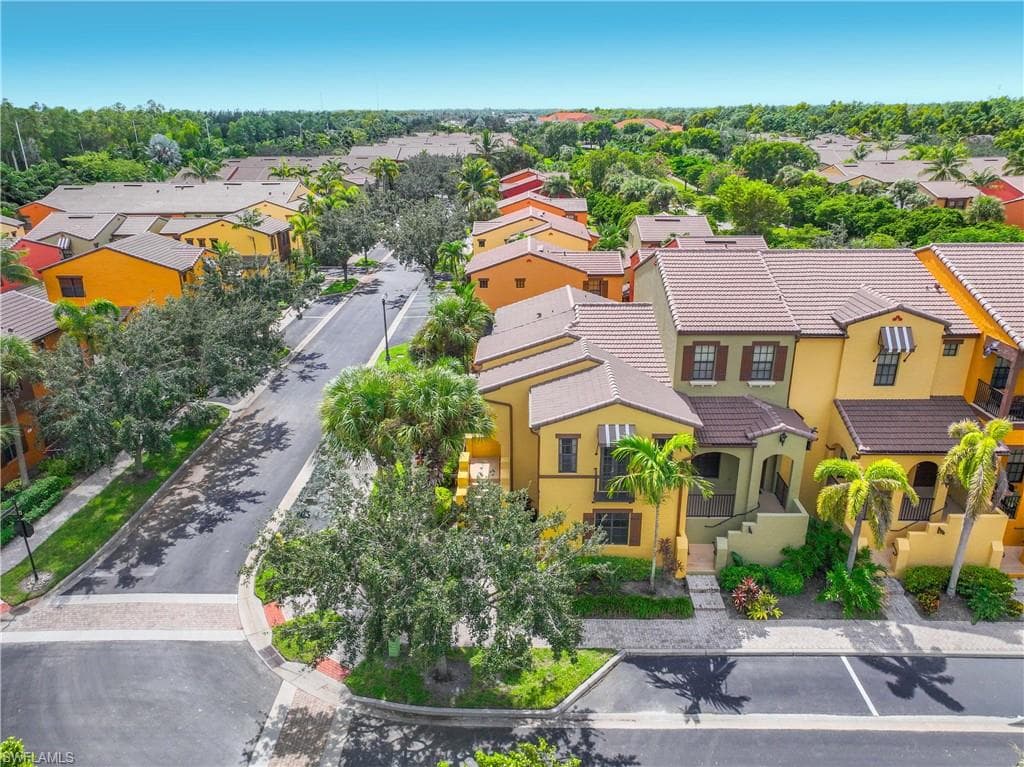 9114 Capistrano ST S 8501 NAPLES, FL 34113