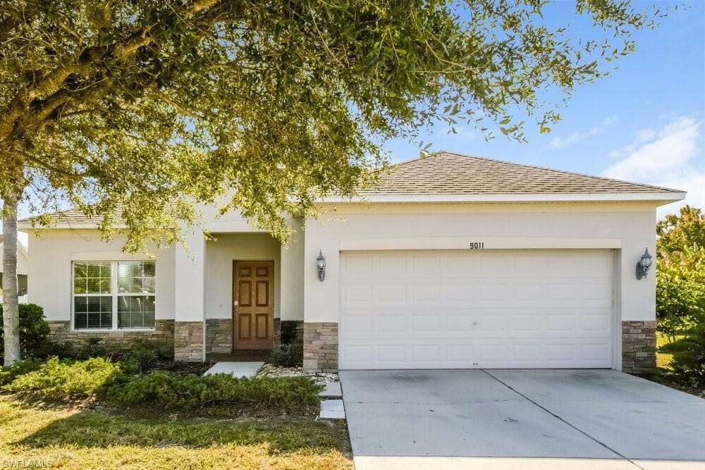 9011 40th CT E PARRISH, FL 34219