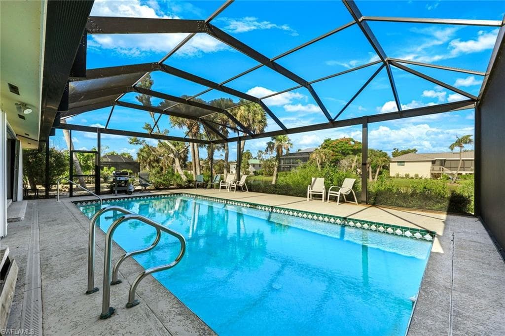 707 Durion CT SANIBEL, FL 33957