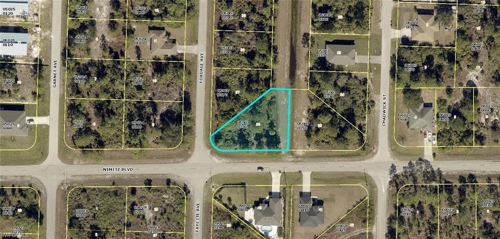 917 Nimitz BLVD LEHIGH ACRES, FL 33974