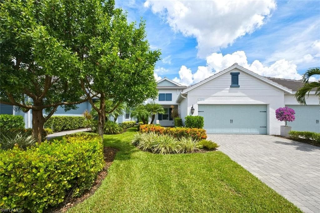 2278 Marquesa CIR NAPLES, FL 34112