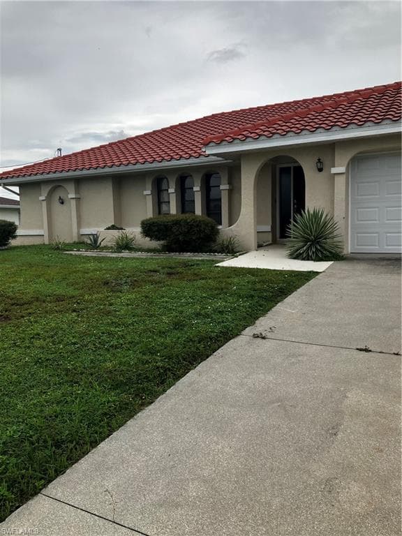 1001 SE 17th ST CAPE CORAL, FL 33990