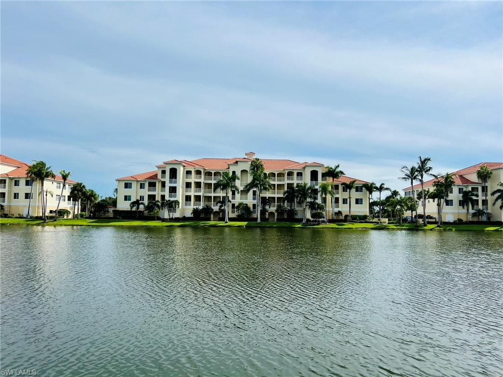 20061 Sanibel View CIR 204 FORT MYERS, FL 33908