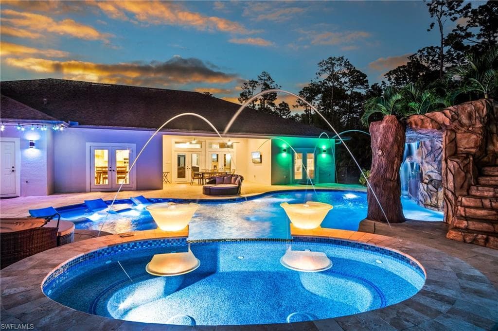 5420 Boxwood WAY NAPLES, FL 34116